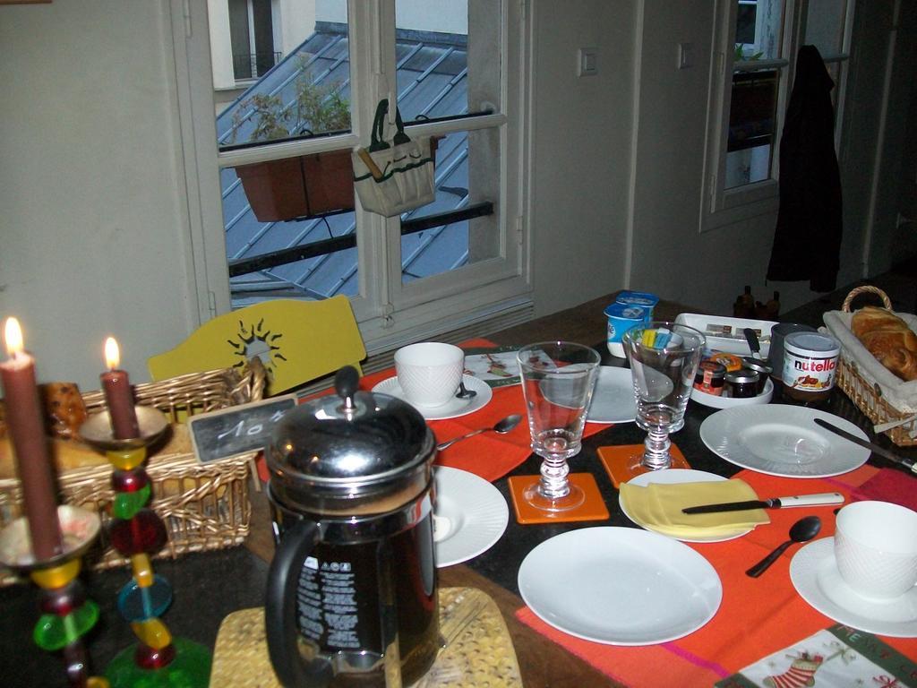 Chambre D'Hote Des Artistes Париж Екстериор снимка