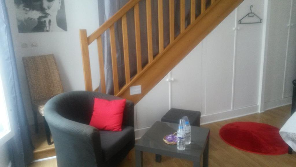 Chambre D'Hote Des Artistes Париж Екстериор снимка